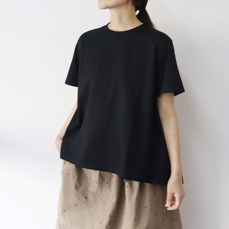 **再入荷** Linenya リネンヤ　バックギャザー半袖Tシャツ　#ホワイト、ブラック　【送料無料】