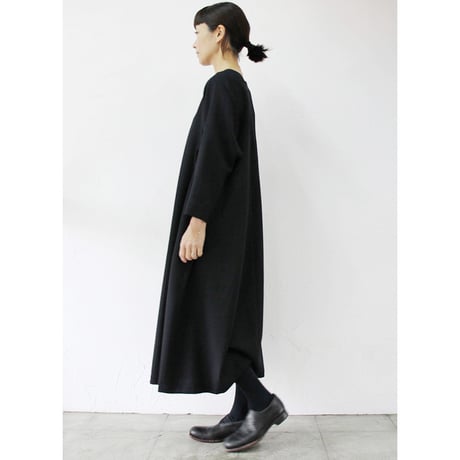 **再入荷**Linenya リネンヤ　ウールサイドギャザーワンピース　#ブラック　【送料無料】