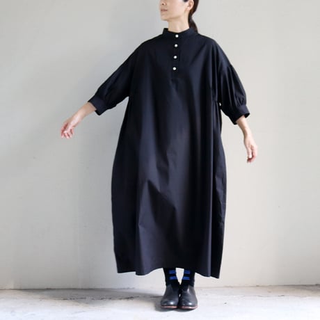 **またまたまた再生産分** LinenYa リネンヤ　コットンスタンドカラーワンピース　#ブラック、千鳥格子