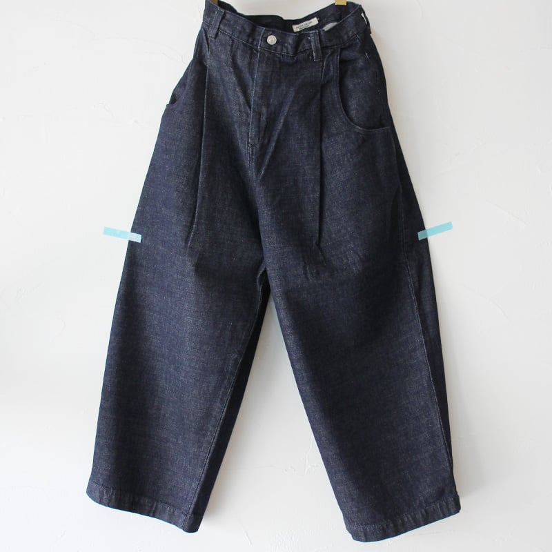 【25SS訳あり試着のみ】アトリエナルセ　コットンデニムタックパンツ　サイズ1 試着のみ新品】 アトリエナルセ コットンデニムタックパンツ サイズ1