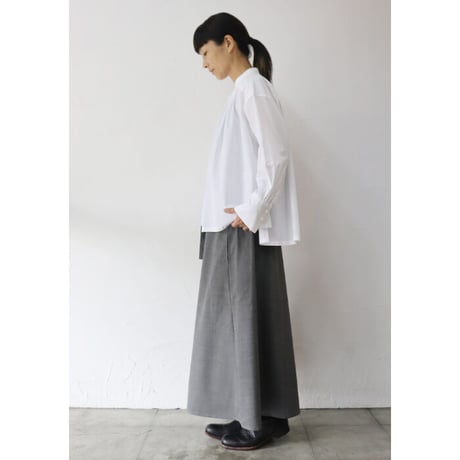 homspun ホームスパン　ウールトロピカルクロス裏付きフレアースカート　#グレー、ブラック