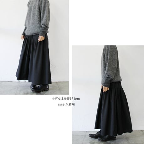 **再入荷** homspun ホームスパン　ウールトロピカルクロス裏付きタックスカート　#ブラック　【送料無料】