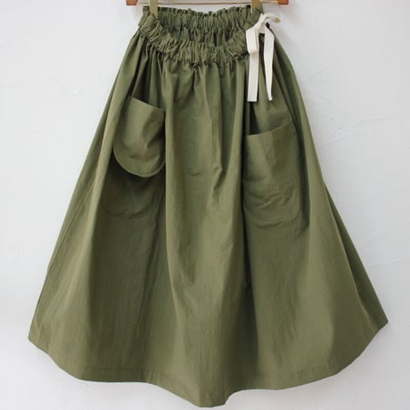 **再入荷** sasanqua by trees サザンカバイツリース　高密度ポプリンアシメレイヤーポケットスカート　#アイボリー、カーキ、ブラック