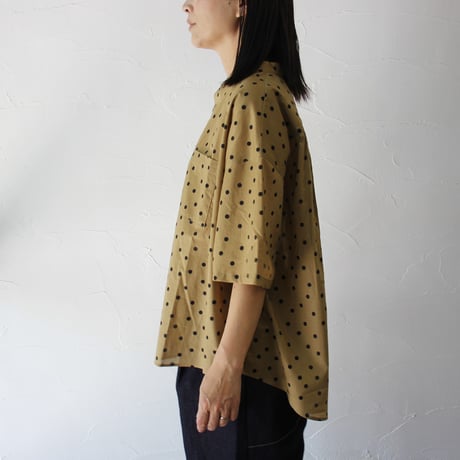 **またまたまた再入荷** Linenya リネンヤ　ロイヤルローンポルカドットバンドカラー半袖シャツ　#シナモン、サンド　【送料無料】