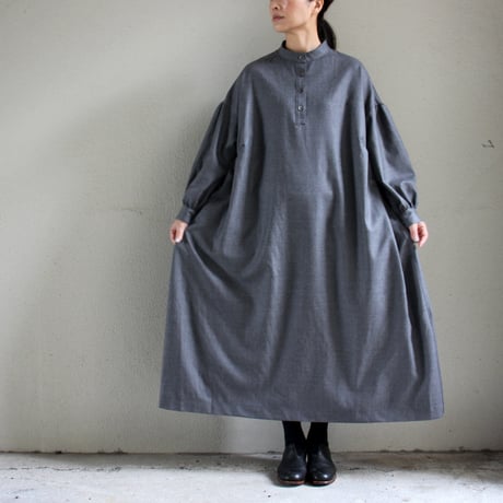 **再入荷** LinenYa リネンヤ　ウールサキソニー長袖スタンドカラーワンピース　#グレー