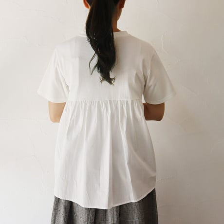 **再入荷** Linenya リネンヤ　バックギャザー半袖Tシャツ　#ホワイト、ブラック　【送料無料】