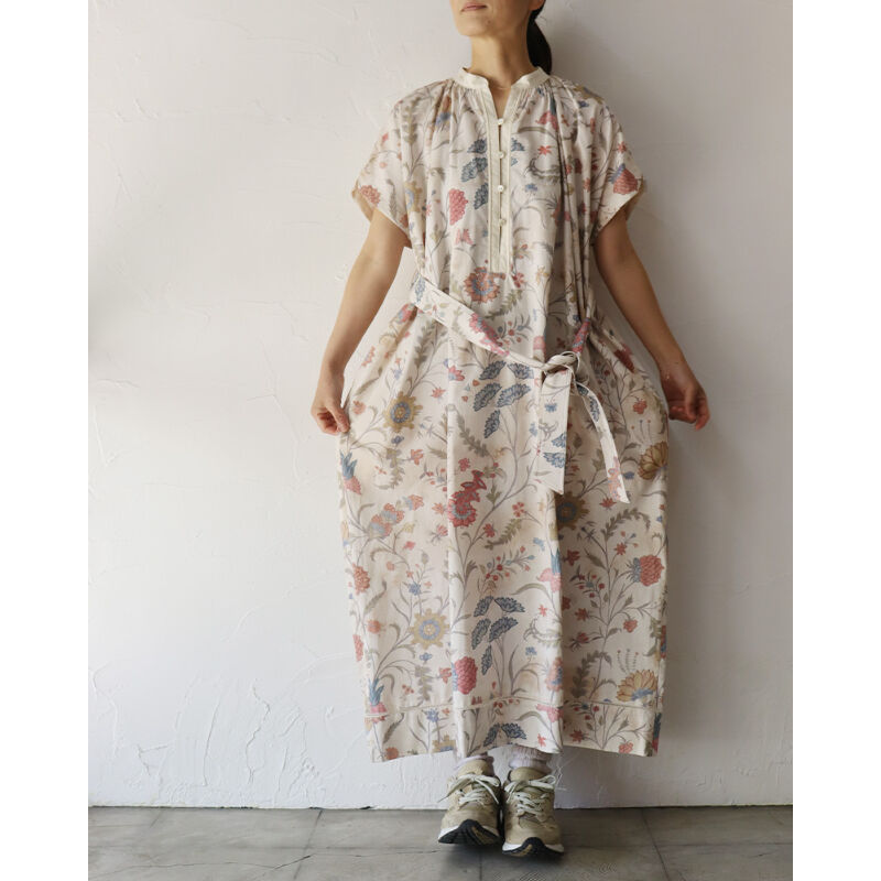 アシードンクラウド　お花刺繍ジレ ASEEDONCLOUD アシードンクラウド Tea garden flower print