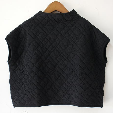 **またまた再々入荷**Linenya リネンヤ　キルティングベスト　#アイボリー、ブラック