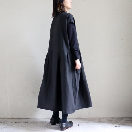 **再々入荷** Linenya リネンヤ　リネンフレンチスリーブワンピース　#ブラック、チャコール　【送料無料】