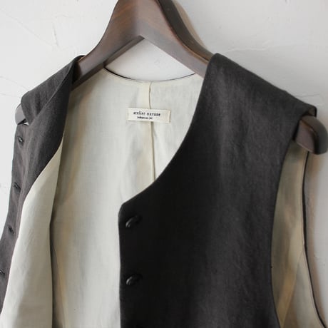 **またまた再入荷** atelier naruse アトリエナルセ　linen vest　リネンベスト　#ベイジュ、チャコール