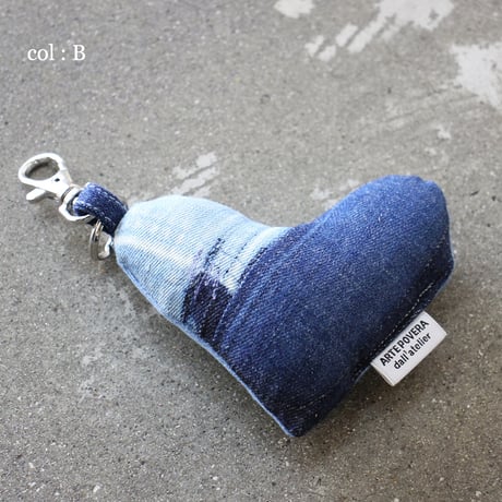 ARTE POVERA アルテポーヴェラ　デニムMIXキーホルダー　#加工デニムMIX