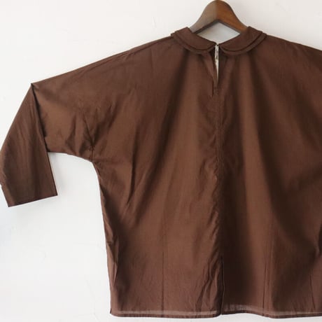 **またまた再入荷** homspun ホームスパン　ダブルフラットカラープルオーバーブラウス