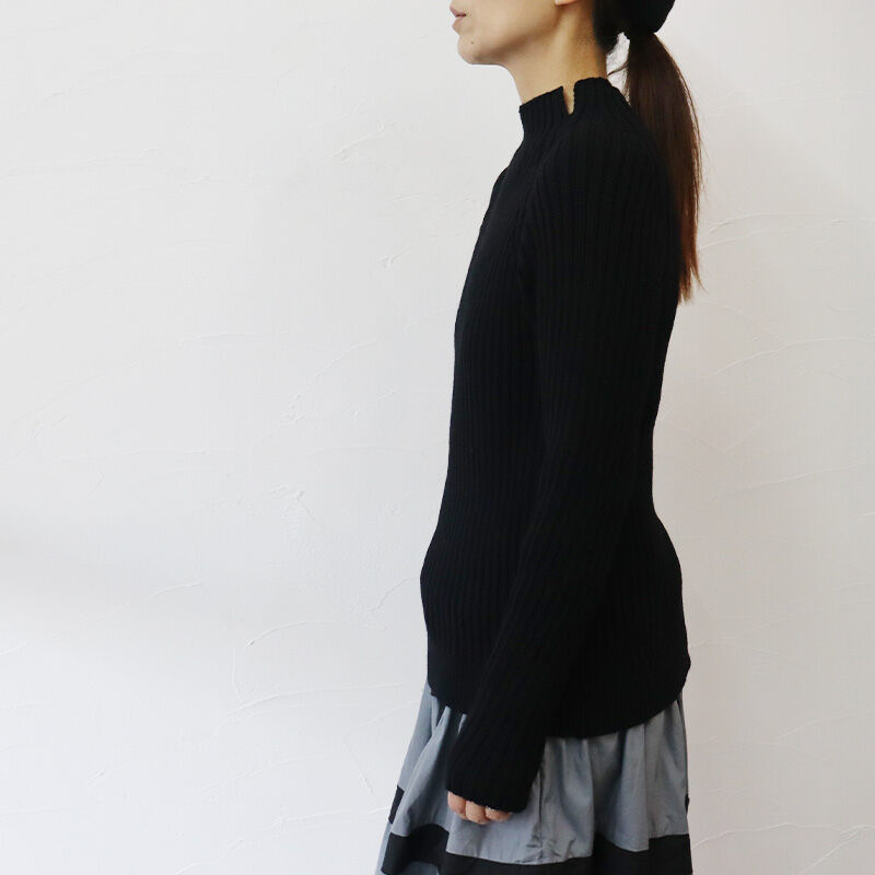 homspun ホームスパン　ラムリブハイネックプルオーバー　black 再入荷** homspun ホームスパン ラムリブハイネックプルオーバー