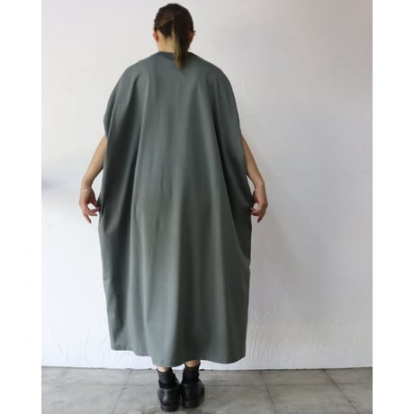 TRAVAIL MANUEL トラバイユマニュアル　ライトポンチシェルワンピース　#グレーオリーブ、ブラック