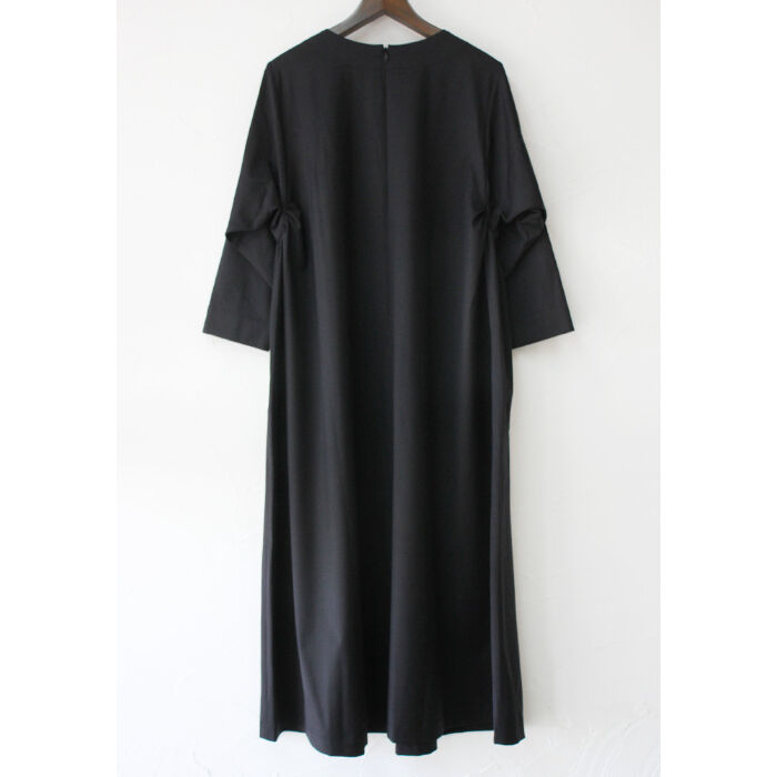 再入荷**Linenya リネンヤ ウールサイドギャザーワンピース #ブラック 