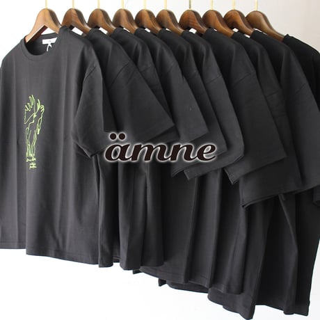 **別注色再入荷**amne アンヌ　”ELK” エルク柄半袖Tシャツ　#ブラック（自店別注色）、オリーブ、ホワイト