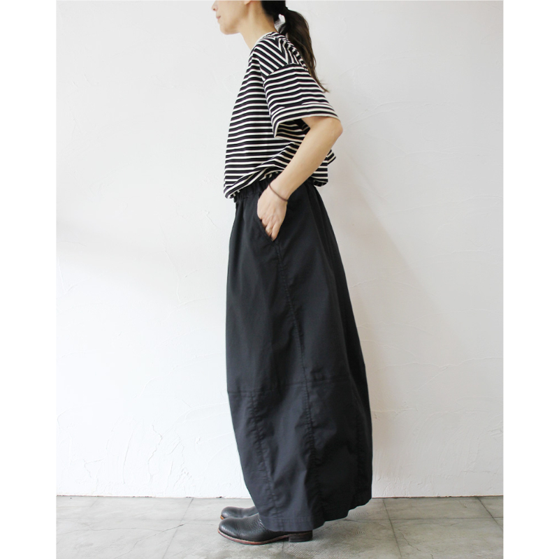 秋の色合い【Oak + Fort】スラウチシルエットバッグ★日本未上陸 KHA:KI カーキ STRECH OVAL SKIRT ストレッチオーバルスカート