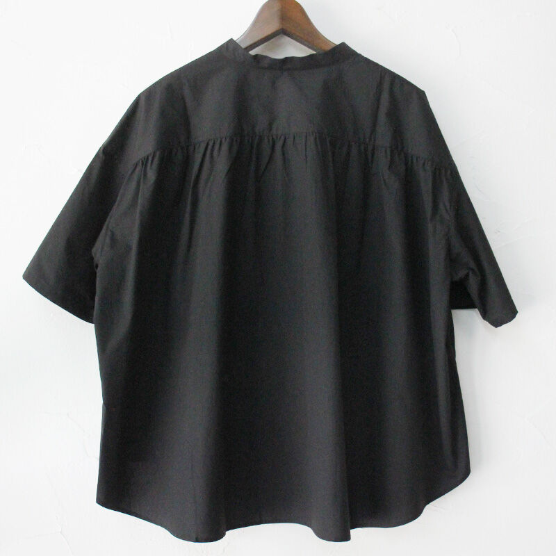 リネンヤ　Linenya コットンクルーネック半袖ニット 黒 リネンヤ Linenya コットンクルーネック半袖ニット 黒 再入荷全6