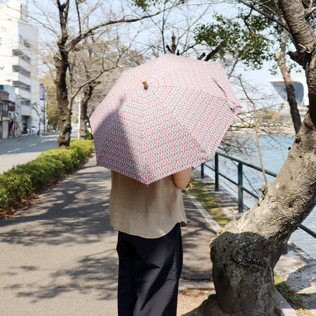 **再入荷** homspun ホームスパン　ダンプ小花プリント晴雨兼用長傘　#スミクロ、ブルー、ブラック