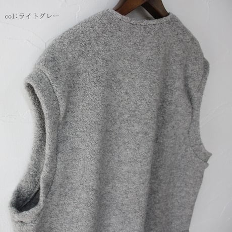 ARTE POVERA アルテポーヴェラ　リサイクルウールパイルベスト　#生成りベージュ、ライトグレー