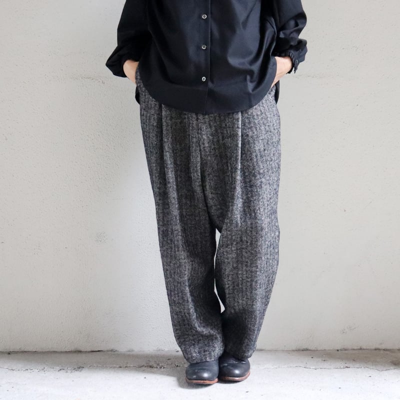 完売品☆atelier naruse アトリエナルセ パンツ atelier naruse アトリエナルセ ウール フォーマル ガウチョパンツ