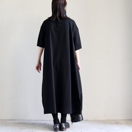 **再入荷** atelier naruse アトリエナルセ　コットンカットソーコクーンワンピース　#ネイビーブルー、ブラック　【送料無料】