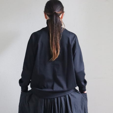 MAGALI マガリ　ハイゲージコットン・タートルカットソー　#ブラック、オートミール