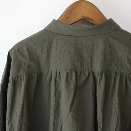 **再入荷** Linenya リネンヤ　コットンシワ加工丸襟長袖ブラウス　#カーキ、ブラック