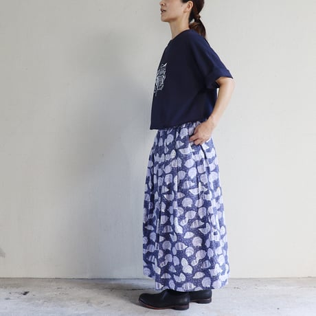 amne アンヌ　Tシャツ　ブティック柄半袖Tシャツ　#ホワイト、セージ、ネイビー