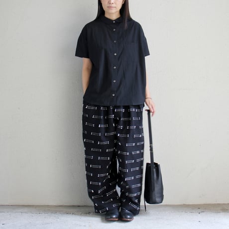 ARTE POVERA アルテポーヴェラ　インドジャガード2タックイージーパンツ　#サンドベージュ、ブラック