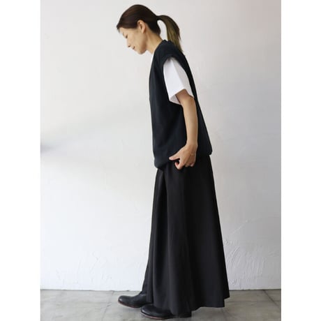 ARTE POVERA アルテポーヴェラ　製品染め16/-ムライト天竺Vネックベスト　#黒、レモン、ラベンダー