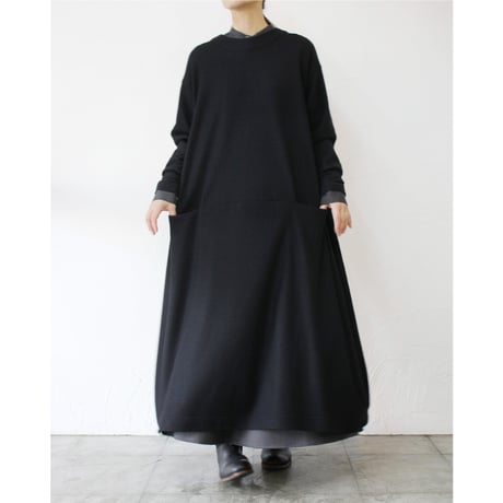 **またまた再入荷**atelier naruse アトリエナルセ　wool cocoon one-piece　ウールコクーンワンピース　【送料無料】