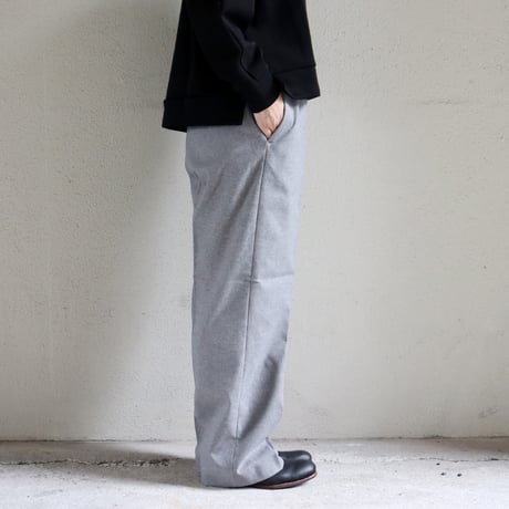 TRAVAIL MANUEL トラバイユマニュアル　ソロサージスラックス　#ミディアムグレー