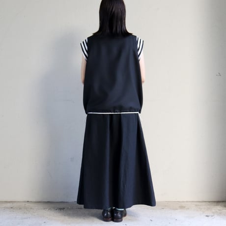 amne アンヌ　GABARDINE useful vest　#ブラック、ベージュ 【送料無料】