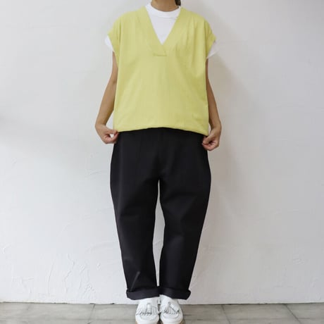 ARTE POVERA アルテポーヴェラ　製品染め16/-ムライト天竺Vネックベスト　#黒、レモン、ラベンダー