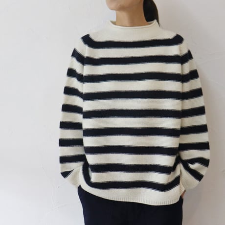 maomade マオメイド　エアーヤーンホールガーメントモックネックプルオーバー　#オフ白ｘネイビー、ネイビーｘブラウン