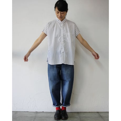 ARTE POVERA アルテポーヴェラ　タイプライターストライプフレンチスタンドシャツ　#白、ベージュ
