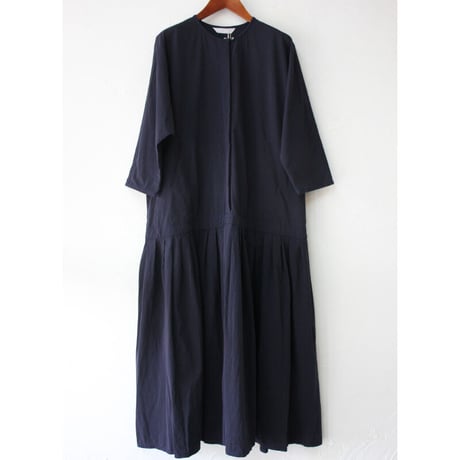 **またまた再入荷** homspun　ホームスパン　コットンラチネ八分袖タックワンピース　#アイアンブルー、ネイビー、ブラック