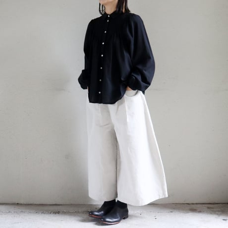 MAGALI マガリ　ハイカウントコットンリネン・コクーンパンツ　#ブラック、オートミール