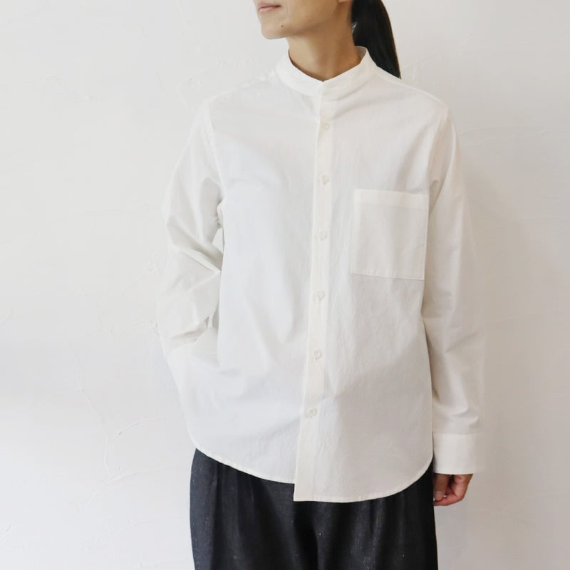 **再入荷** atelier naruse アトリエナルセ コットンバンドカラーシャツ #ホワイト、ブラック 【送料】 **再入荷** atelier naruse アトリエナルセ コットンバンドカラーシャツ #ホワイト、ブラック 【送料】