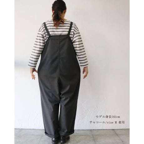 **再入荷** TRAVAIL MANUEL トラバイユマニュアル　T/Cツイルサロペット　#チャコール、ブラック