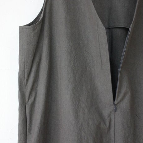 **またまたまた再入荷**Linenya リネンヤ　コットンVネックサロペット　#ネイビー、チャコール、ブラック