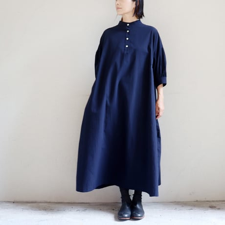 **またまた再入荷** LinenYa リネンヤ　コットンリネンラミースタンドカラーワンピース　#スミクロ、ネイビー