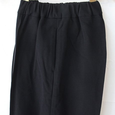 TRAVAIL MANUEL トラバイユマニュアル　ミラノリブピンタックパンツ　#チャコールグレー、ブラック