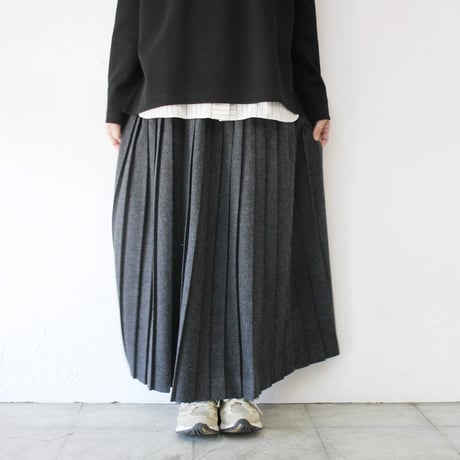 **またまた再入荷** LinenYa リネンヤ　ウールプリーツスカート　#ブラック、グレー　【送料無料】