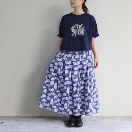 amne アンヌ　Tシャツ　ブティック柄半袖Tシャツ　#ホワイト、セージ、ネイビー