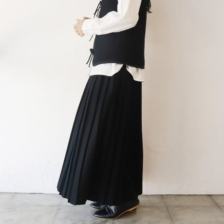 **またまた再入荷** LinenYa リネンヤ　ウールプリーツスカート　#ブラック、グレー　【送料無料】