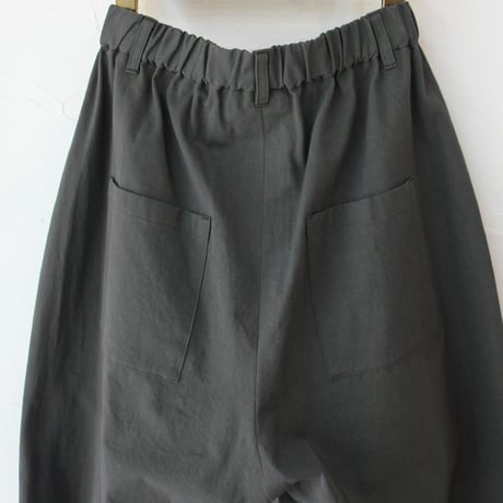 atelier naruse アトリエナルセ　コットンツイルタックパンツ　cotton twill tuck pants　#ピンク、チャコール