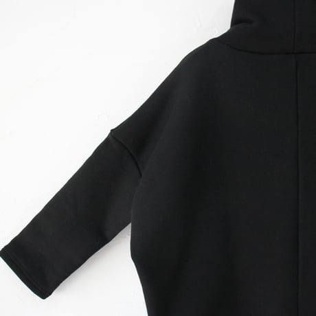 **またまた再入荷** Linenya リネンヤ　裏起毛ボリュームネックプルオーバー　#ブラック　【送料無料】