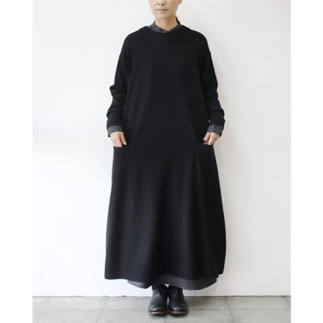 **またまた再入荷**atelier naruse アトリエナルセ　wool cocoon one-piece　ウールコクーンワンピース　【送料無料】